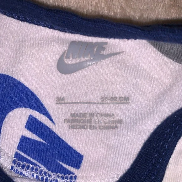 Nike Baby Boy Onesie Bundle - Picture 5 of 7
